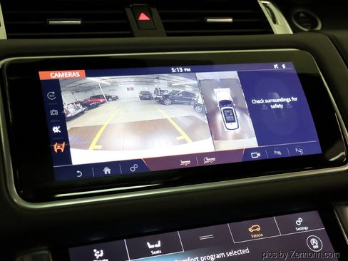 Used 2021 Land Rover Range Rover Sport HST image 21