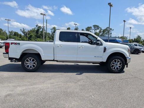 Used 2022 Ford F250 Lariat w/ Lariat Ultimate Package AWD/4WD image 3
