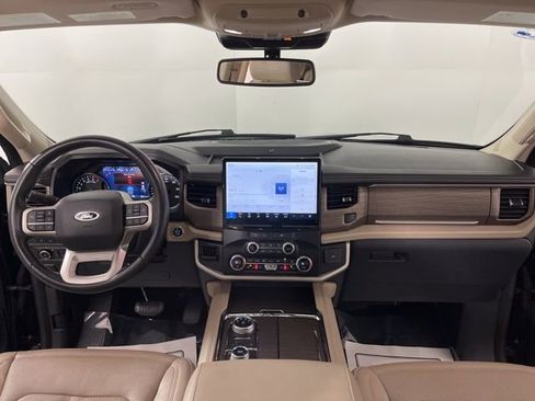 Used 2023 Ford Expedition Limited image 42