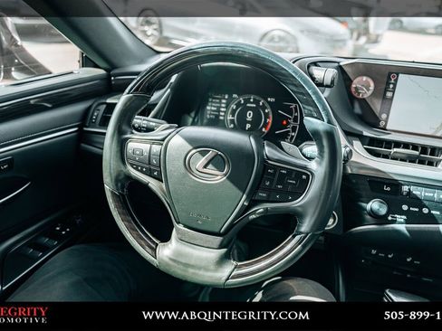 Used 2019 Lexus ES 350 w/ Premium Package FWD image 25