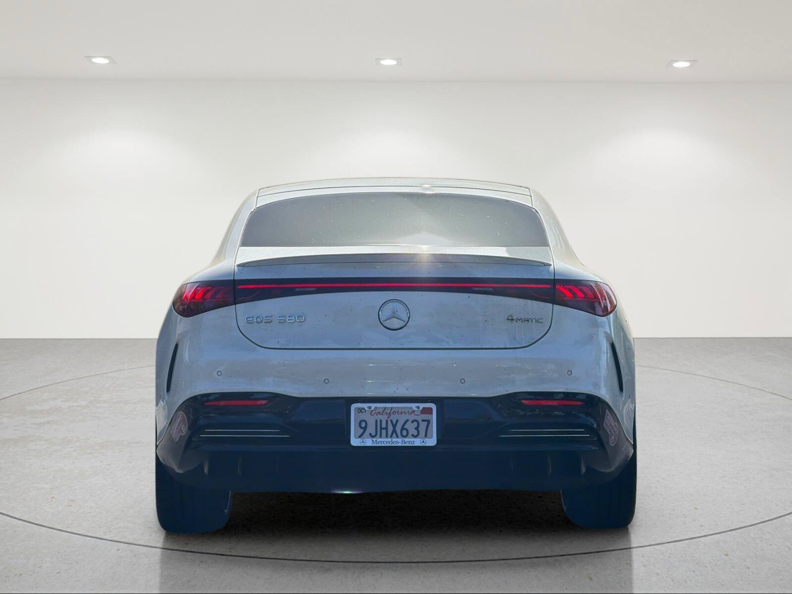 Used 2023 Mercedes-Benz EQS 580 4MATIC Sedan image 3