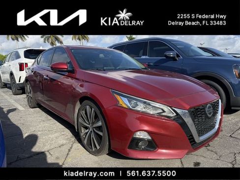 Used 2019 Nissan Altima 2.5 Platinum image 4