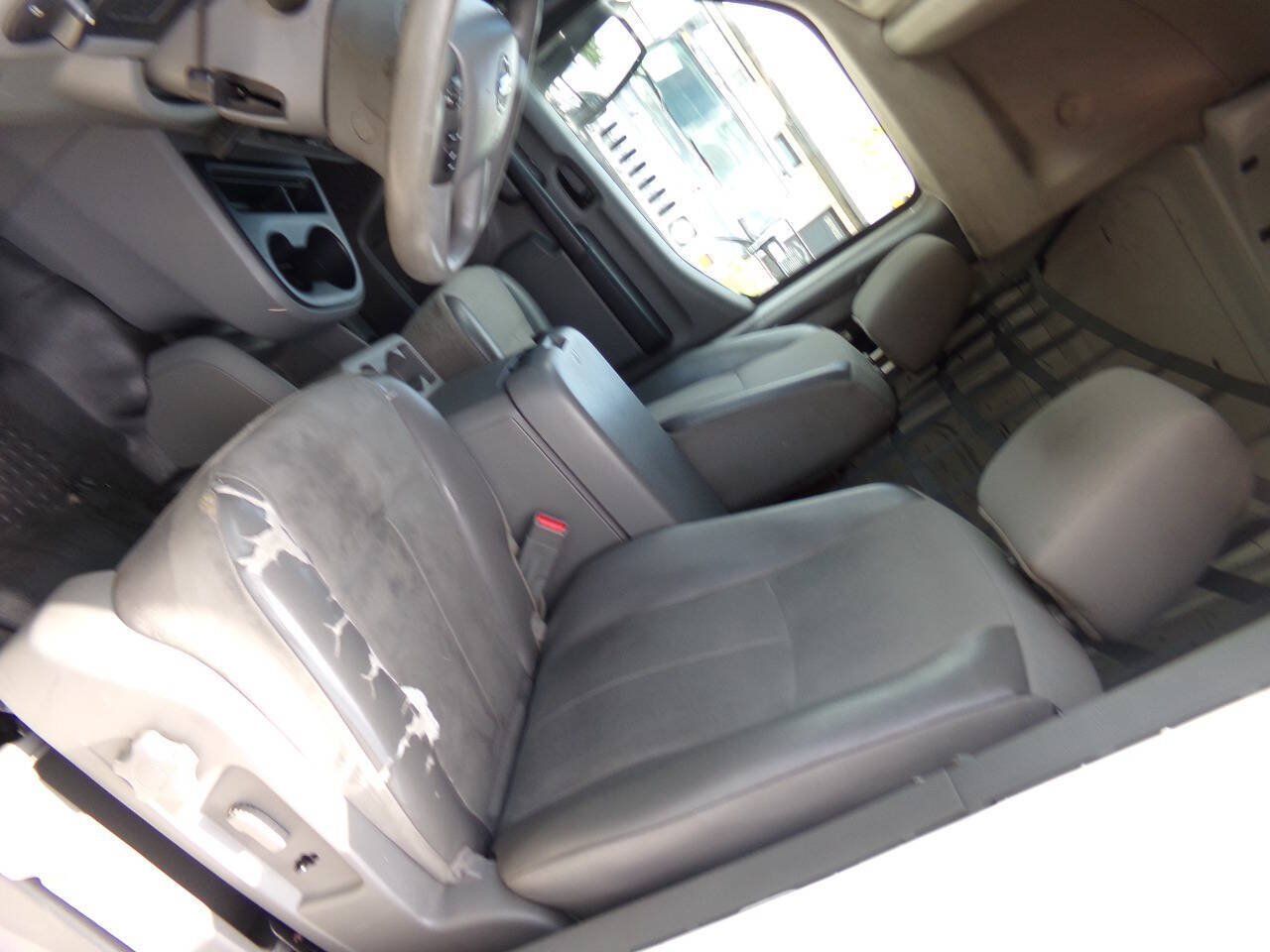 Used 2016 Nissan NV 2500 SL w/ Technology Package RWD image 6