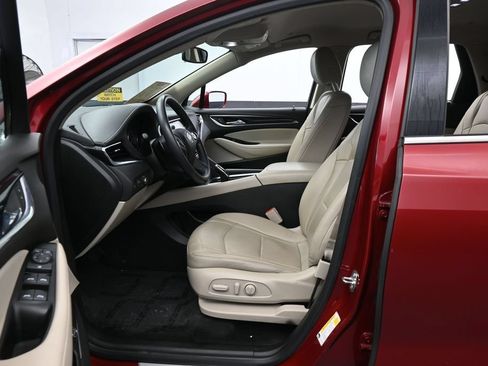 Used 2020 Buick Enclave Essence FWD image 11