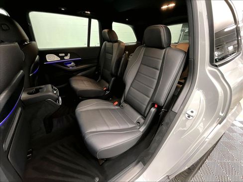 Used 2026 Mercedes-Benz GLS 580 4MATIC image 18