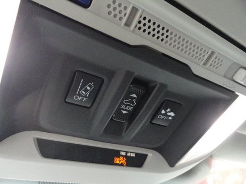 Used 2023 Subaru Forester Premium AWD/4WD image 20
