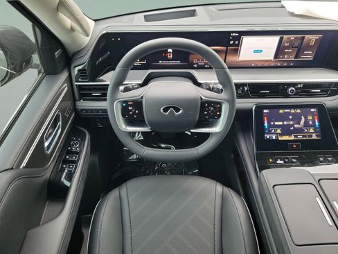Certified 2026 INFINITI QX80 Luxe w/ Cargo Package AWD/4WD image 5