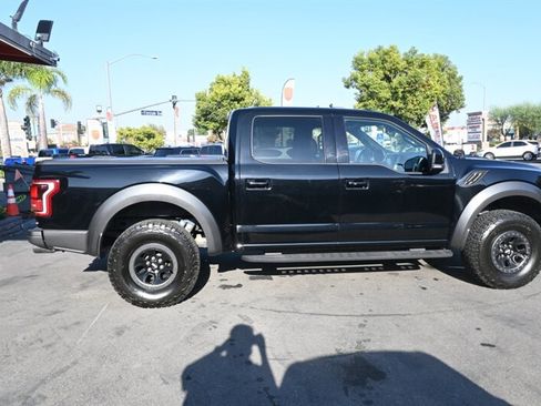 Used 2018 Ford F150 Raptor w/ Equipment Group 802A Luxury image 13