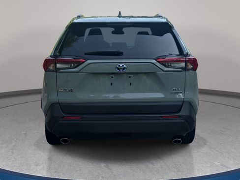 Used 2023 Toyota RAV4 XLE AWD/4WD image 6