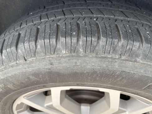 Used 2015 GMC Acadia SLT w/ Open Road Package image 9