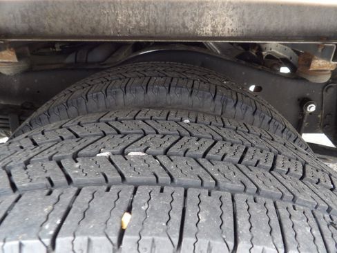 Used 2021 Ford E-350 and Econoline 350 Super Duty image 46