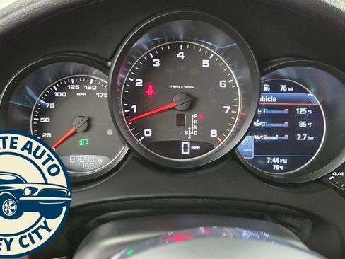 Used 2018 Porsche Cayenne Platinum Edition image 11