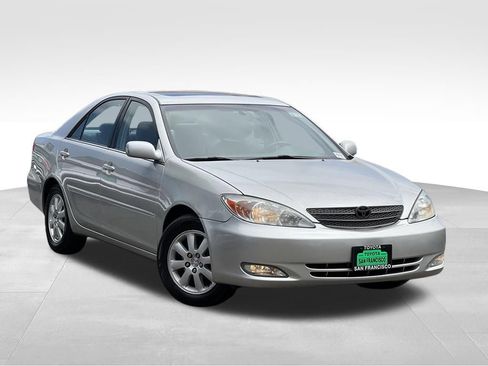 Used 2004 Toyota Camry XLE FWD image 7