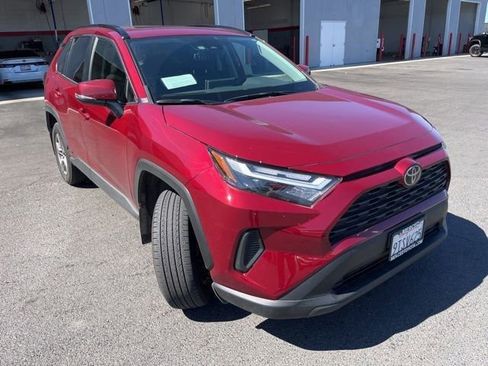 Used 2025 Toyota RAV4 XLE w/ Convenience Package AWD/4WD image 3