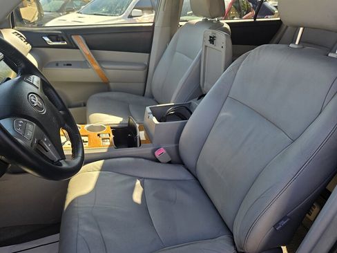 Used 2008 Toyota Highlander Limited image 12