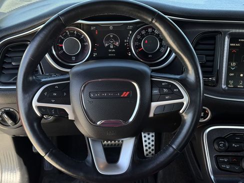 Used 2016 Dodge Challenger SXT Plus image 12