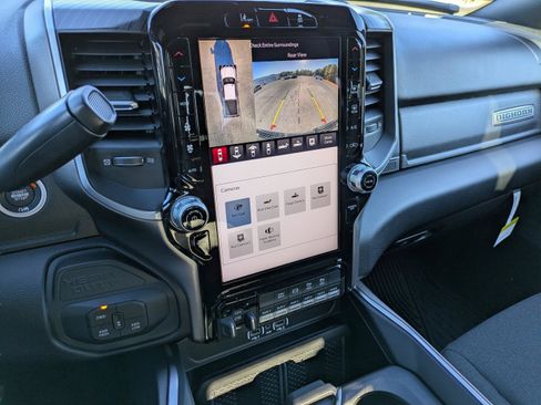 New 2026 RAM 2500 Big Horn AWD/4WD image 23
