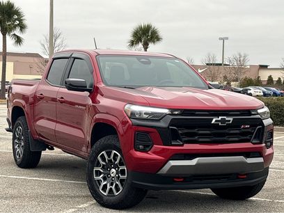 Used 2024 Chevrolet Colorado Z71 w/ Z71 Convenience Package 2