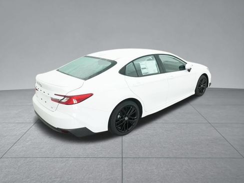 Used 2025 Toyota Camry SE w/ Multimedia Upgrade Package FWD image 11