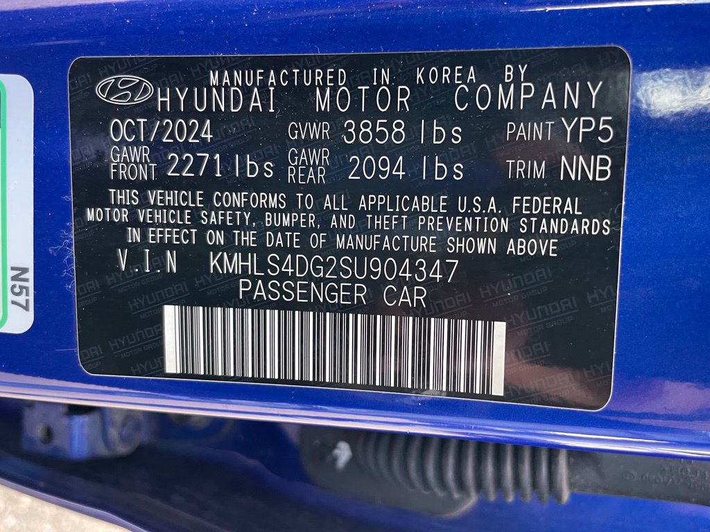 Used 2025 Hyundai Elantra SEL FWD image 35