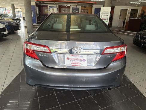 Used 2012 Toyota Camry XLE w/ Convenience Pkg FWD image 7