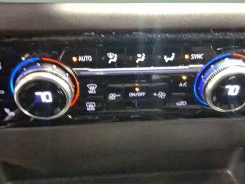 Used 2024 GMC Sierra 1500 SLT w/ SLT Premium Plus Package image 32