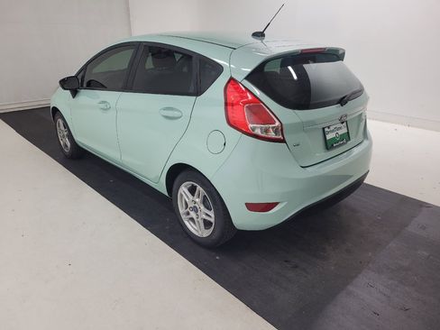 Used 2018 Ford Fiesta SE FWD image 5