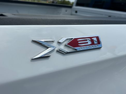 Used 2024 GMC Sierra 1500 Elevation w/ X31 Off-Road Package image 4