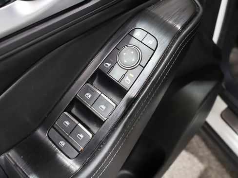 Used 2023 Nissan Rogue SL w/ SL Premium Package image 16