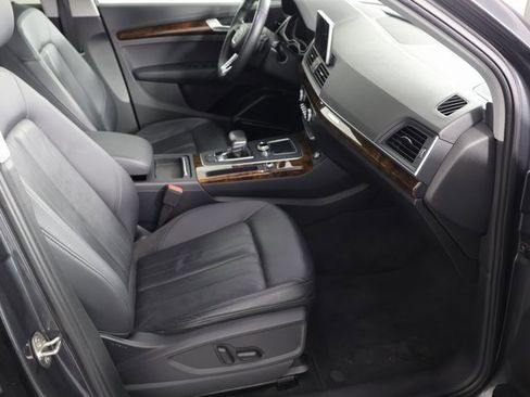 Used 2018 Audi Q5 2.0T Premium Plus w/ Premium Plus Package image 24