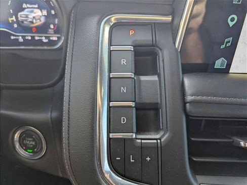 Used 2024 Chevrolet Tahoe Z71 w/ Luxury Package AWD/4WD image 9