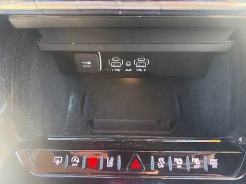 Certified 2024 Jeep Grand Wagoneer L 4x4 image 22