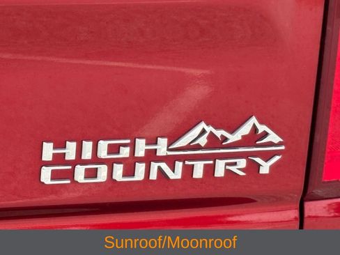 Used 2025 Chevrolet Silverado 1500 High Country w/ Z71 Off-Road Package AWD/4WD image 7