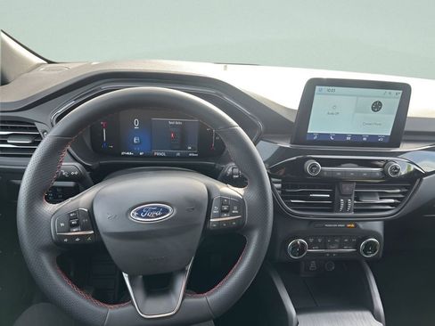 Used 2025 Ford Escape ST-Line image 29