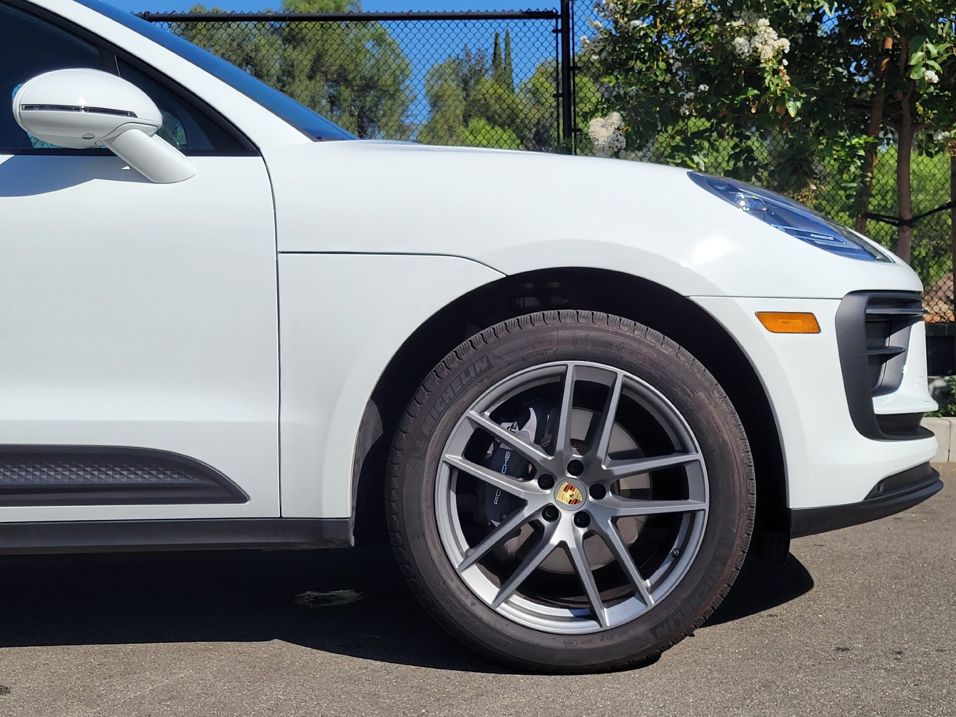 Used 2026 Porsche Macan AWD/4WD image 10