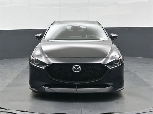 Used 2024 MAZDA MAZDA3 Hatchback w/ Appearance Package image 9