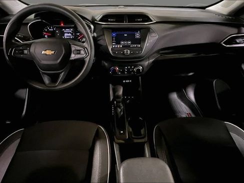 Used 2023 Chevrolet TrailBlazer LT AWD/4WD image 19
