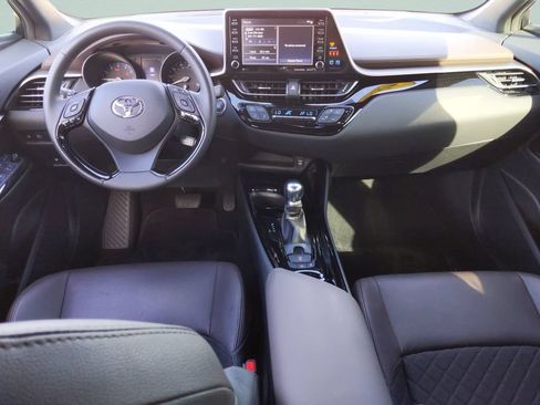 Used 2019 Toyota C-HR Limited FWD image 15