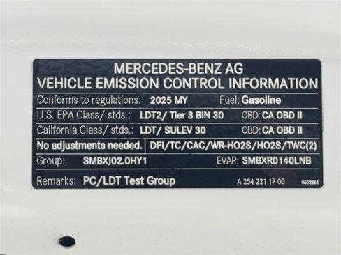 Used 2025 Mercedes-Benz GLC 300 4MATIC image 64