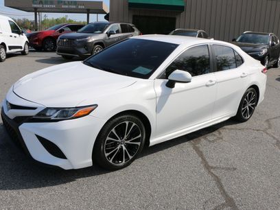 Used 2020 Toyota Camry SE