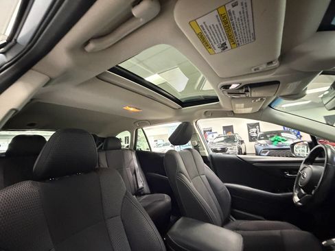 Used 2022 Subaru Outback Premium AWD/4WD image 23