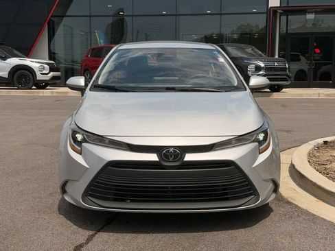 Used 2024 Toyota Corolla LE FWD image 7
