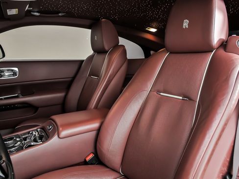 Used 2014 Rolls-Royce Wraith image 25