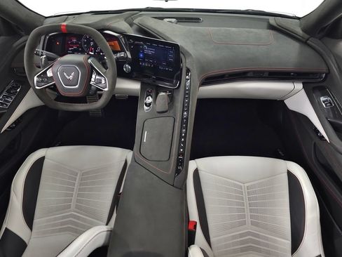 Used 2023 Chevrolet Corvette Stingray Premium Conv RWD image 16