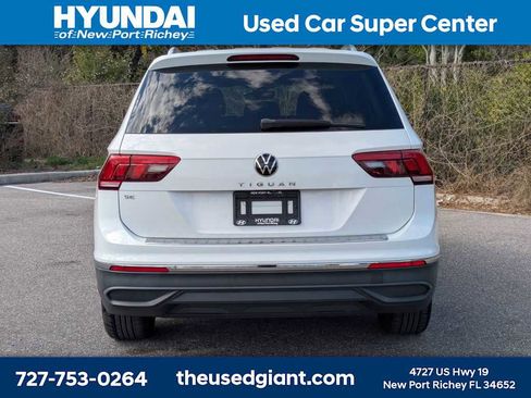 Used 2022 Volkswagen Tiguan SE image 4