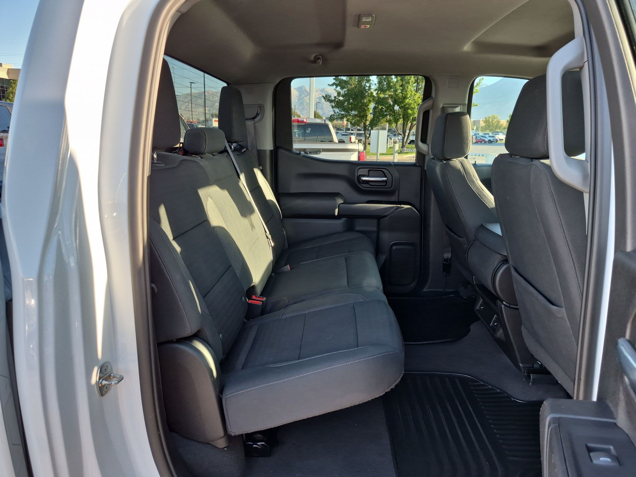 Used 2022 Chevrolet Silverado 1500 Custom w/ LPO, Dark Essentials Package AWD/4WD image 29