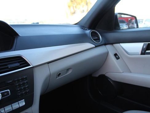 Used 2013 Mercedes-Benz C 250 Sedan image 18