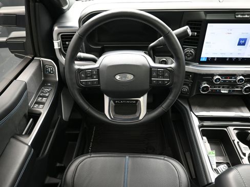 Used 2025 Ford F250 Platinum w/ Tremor Off-Road Package image 25