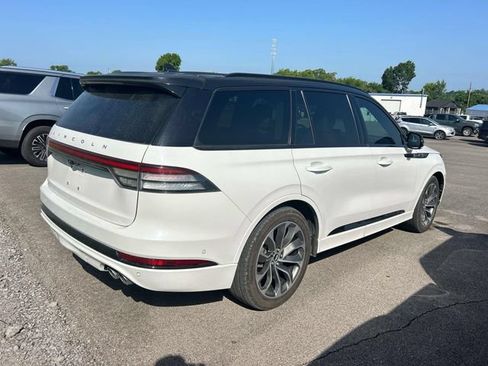 Used 2020 Lincoln Aviator Grand Touring w/ Equipment Group 302A AWD/4WD image 2
