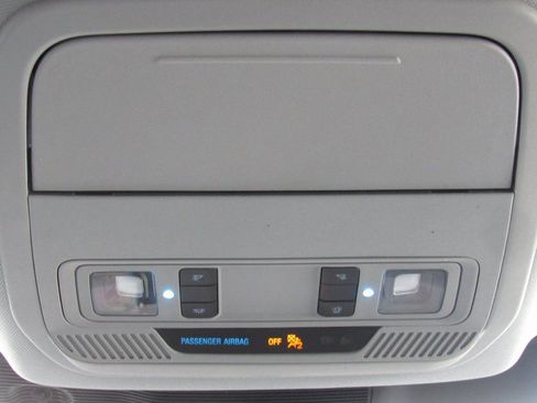 Used 2021 Ford Explorer XLT w/ Equipment Group 202A image 30